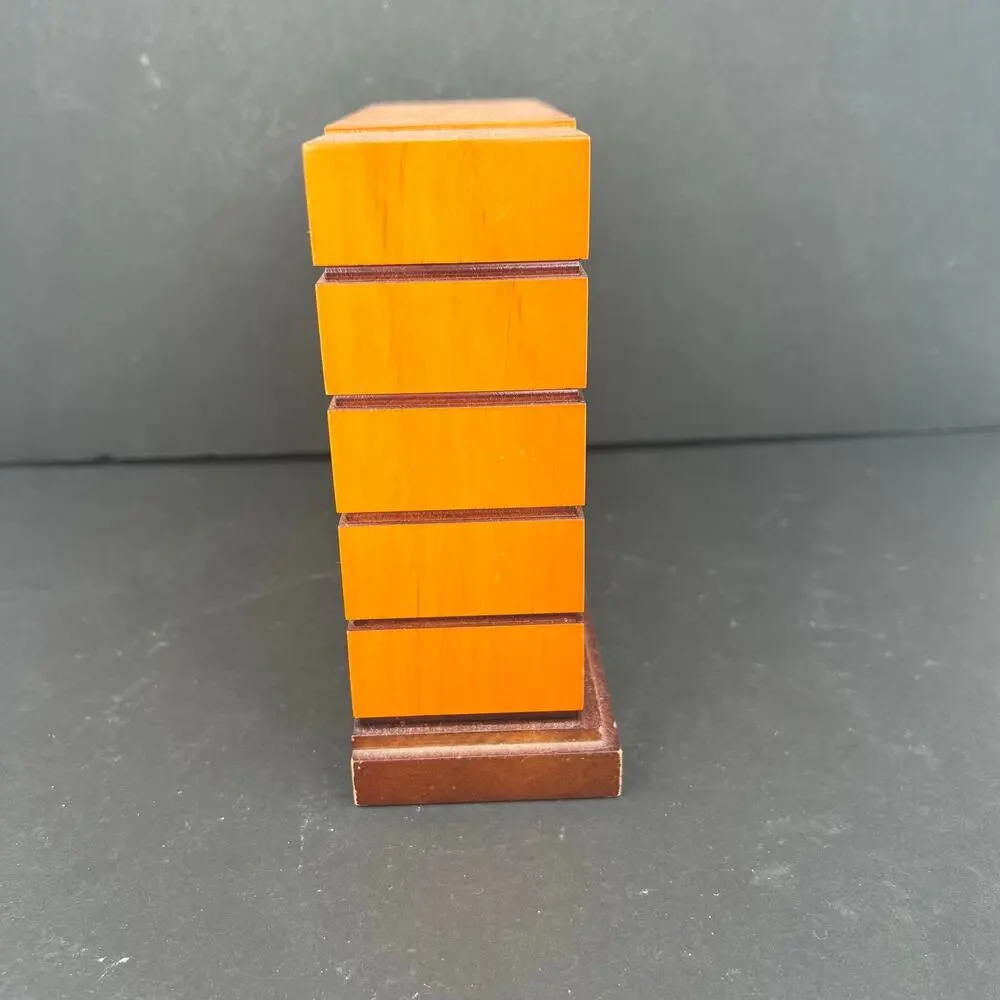 Bulova this usonian